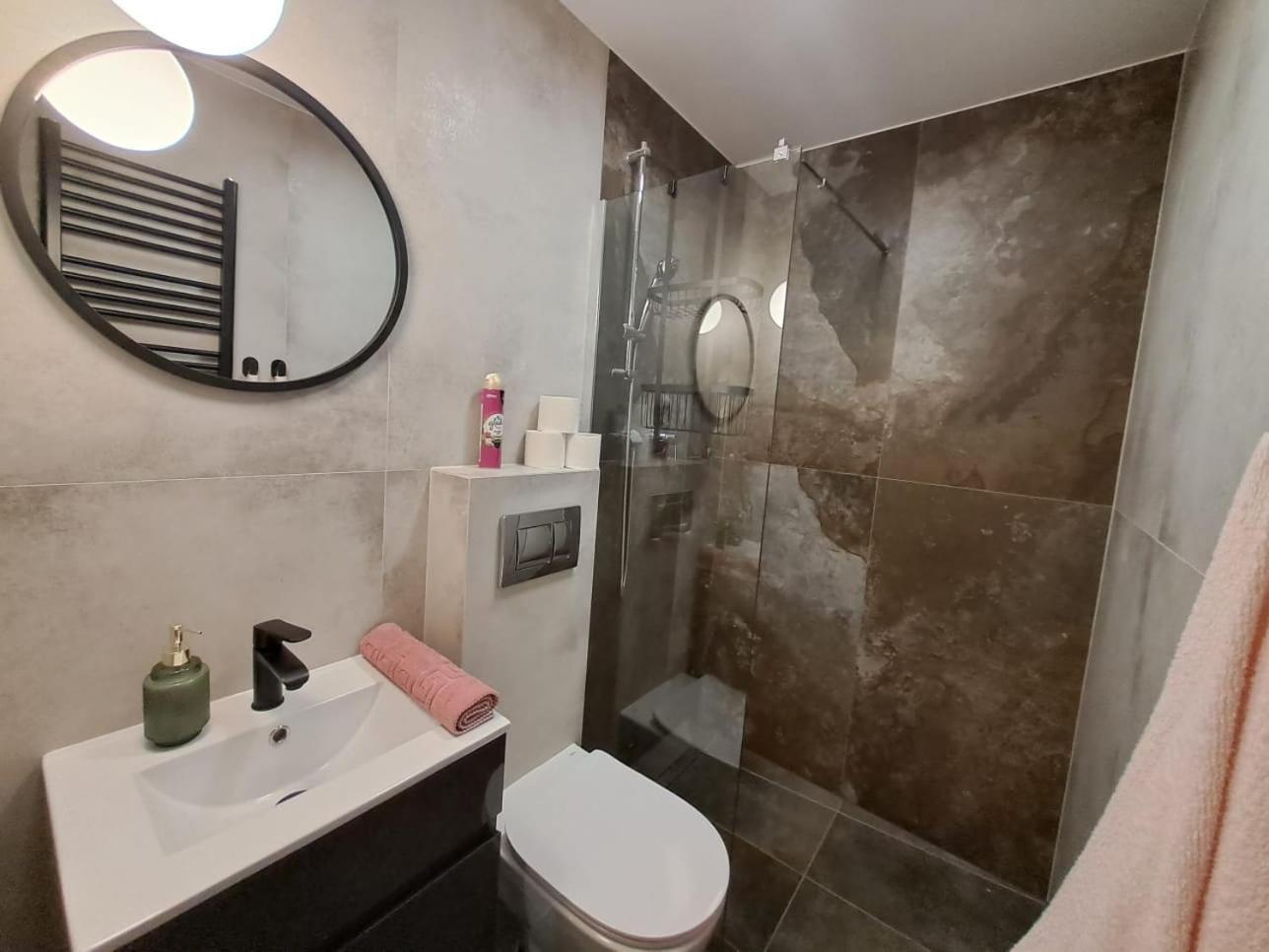 Dk Apartamenty Hotelove 기지크코 외부 사진